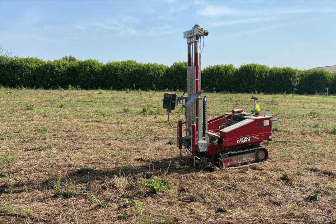 Nous réalisons une étude de sol g1 à Molières pour analyser les molasses et sécuriser la vente du terrain.